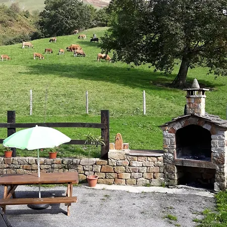 Pasiega Lo Minarro Country house San Roque de Riomiera