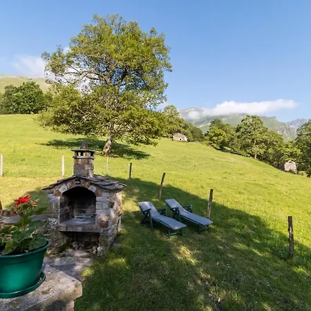 Pasiega Lo Minarro Kır Evi San Roque de Ríomiera