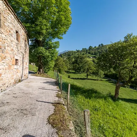 Pasiega Lo Minarro Kır Evi San Roque de Ríomiera